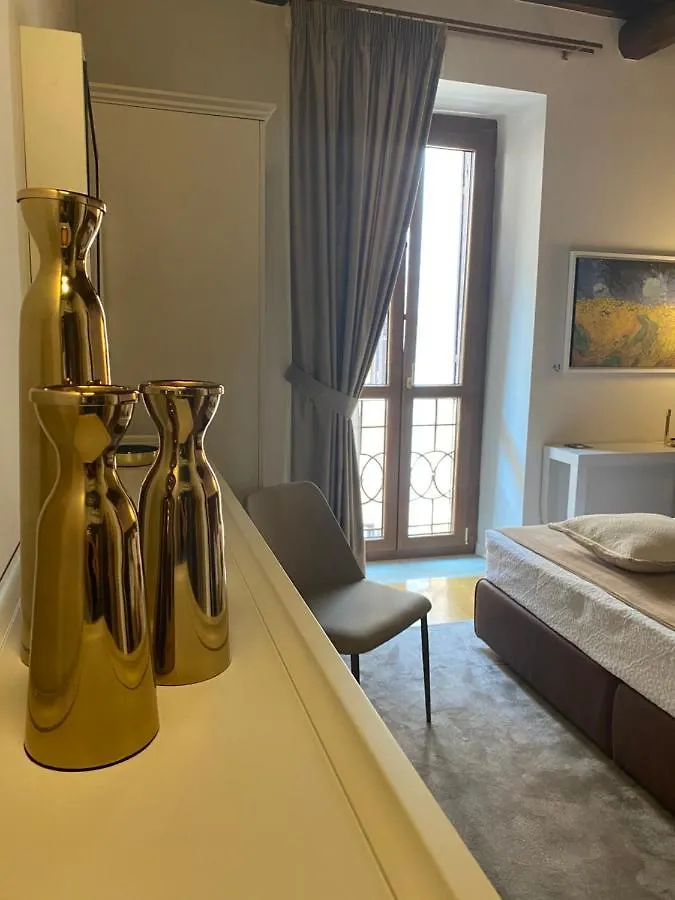 Condotti Rooms Rome Italy