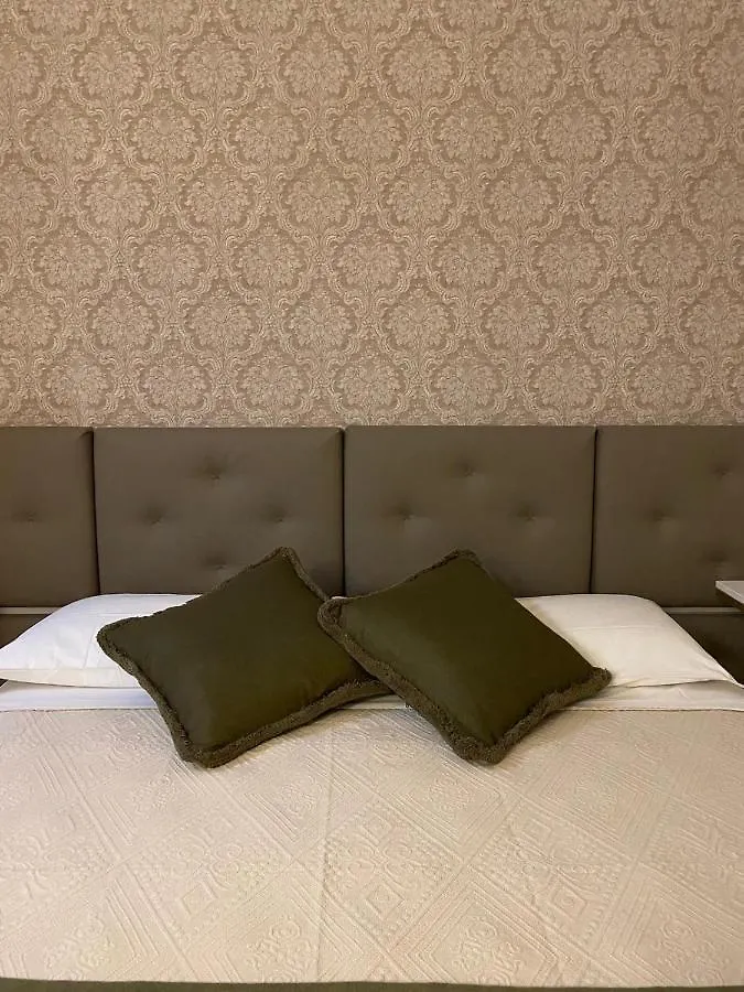 Condotti Rooms Rome