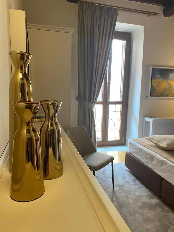 Condotti Rooms Rome